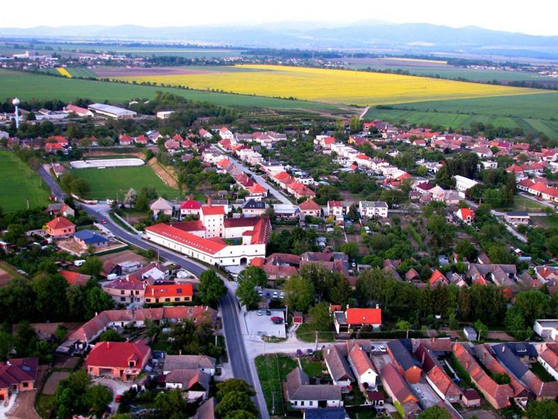Chateau Krakovany Eksteriør bilde