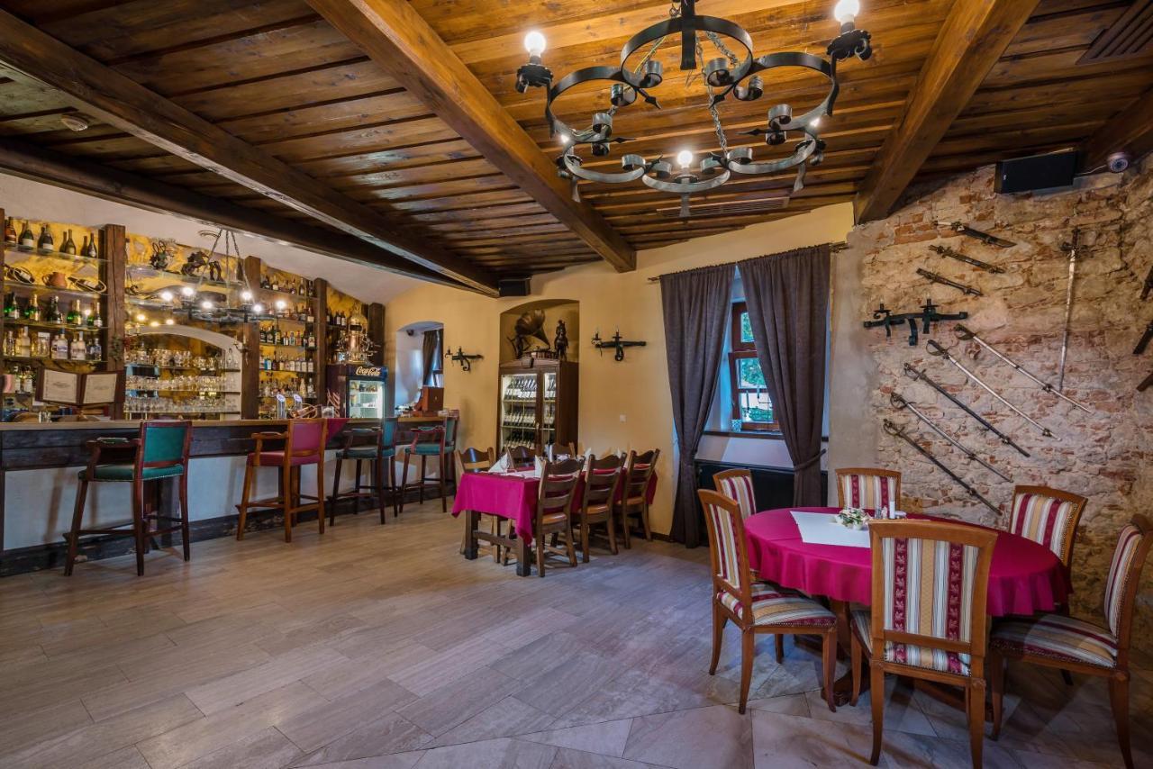 Chateau Krakovany Eksteriør bilde